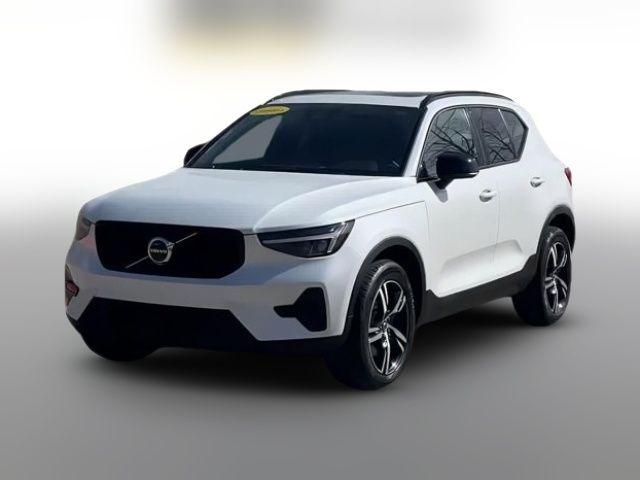 2024 Volvo XC40 