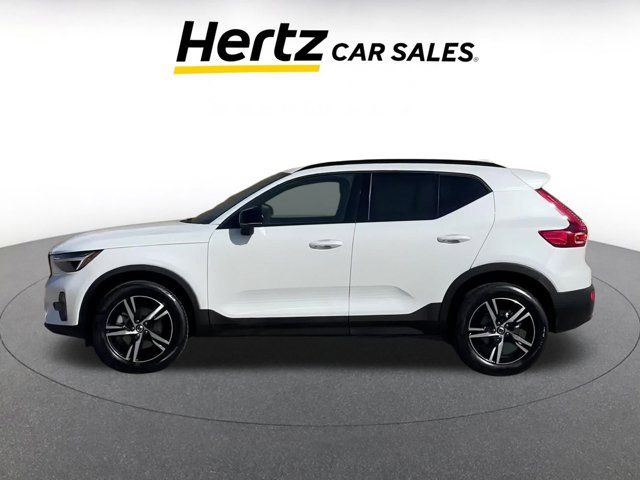 2024 Volvo XC40 