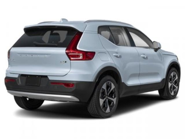 2024 Volvo XC40 Core Bright Theme