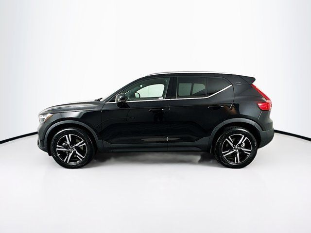 2024 Volvo XC40 Core Bright Theme