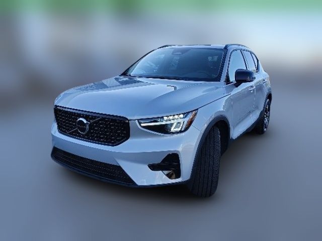 2024 Volvo XC40 Core Bright Theme