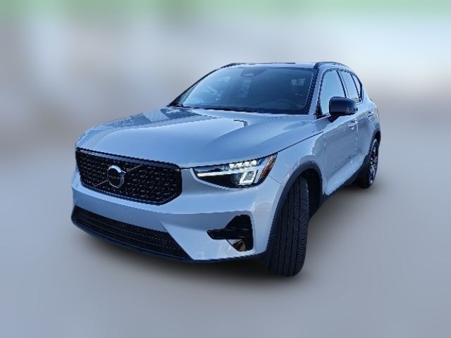 2024 Volvo XC40 Core Bright Theme