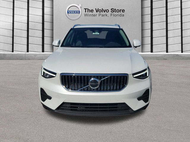 2024 Volvo XC40 