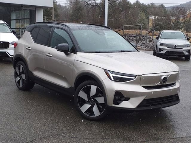 2024 Volvo XC40 Recharge Pure Electric Plus