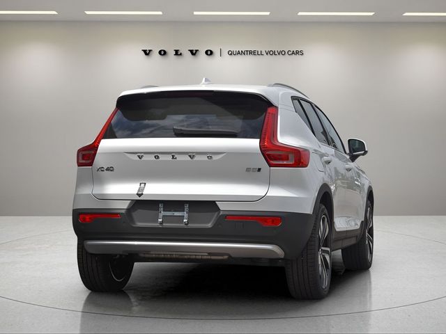 2024 Volvo XC40 Plus Bright Theme