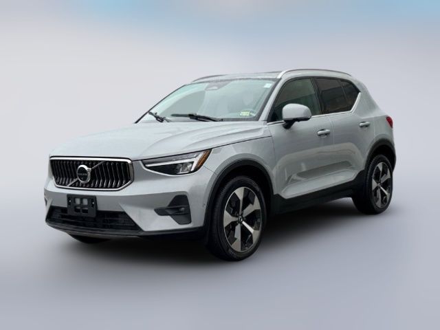 2024 Volvo XC40 Plus Bright Theme