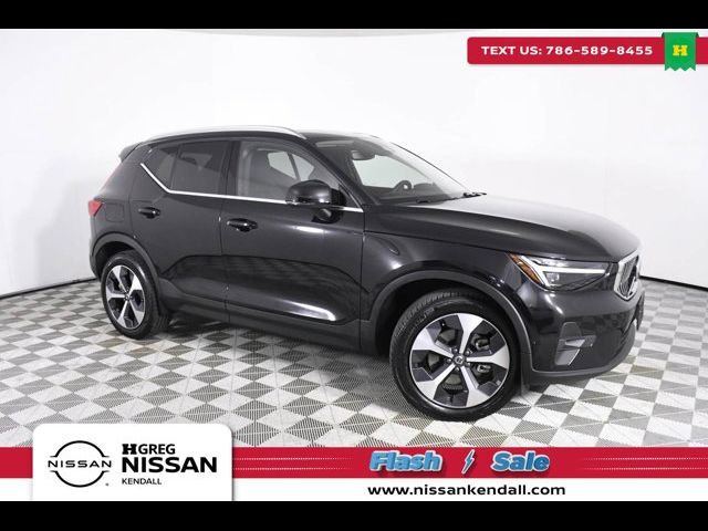 2024 Volvo XC40 Plus Bright Theme