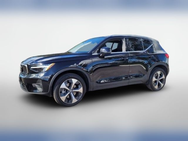 2024 Volvo XC40 Plus Bright Theme