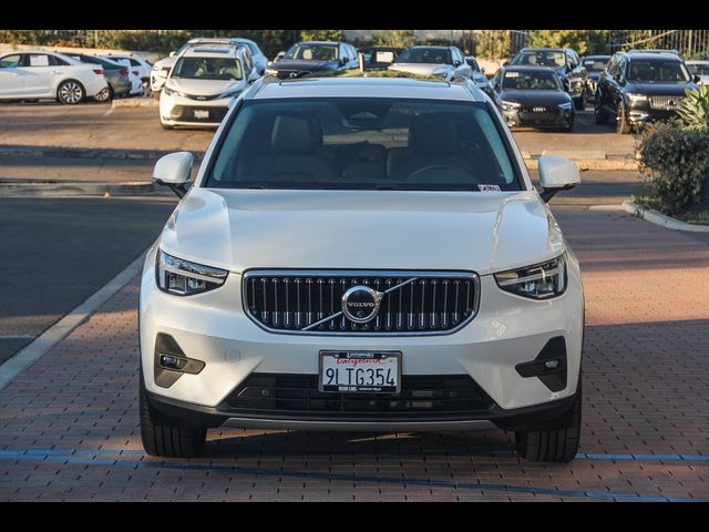 2024 Volvo XC40 Plus Bright Theme