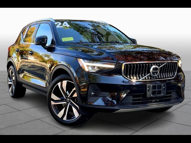 2024 Volvo XC40 Plus Bright Theme