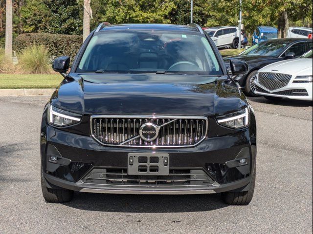 2024 Volvo XC40 Plus Bright Theme