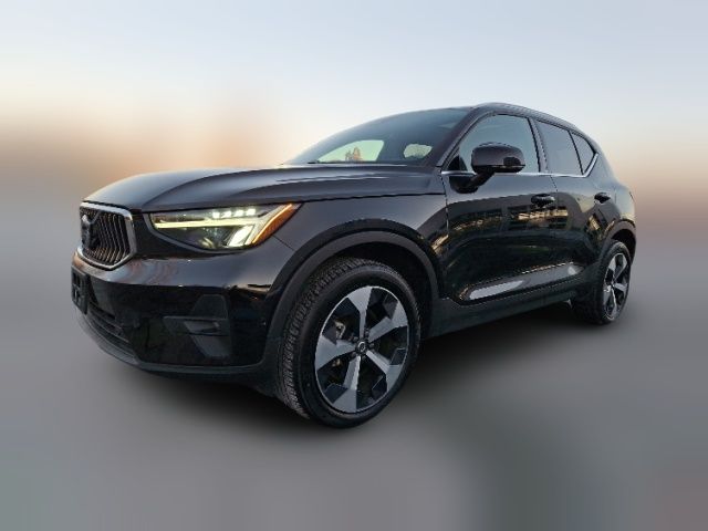 2024 Volvo XC40 Plus Bright Theme