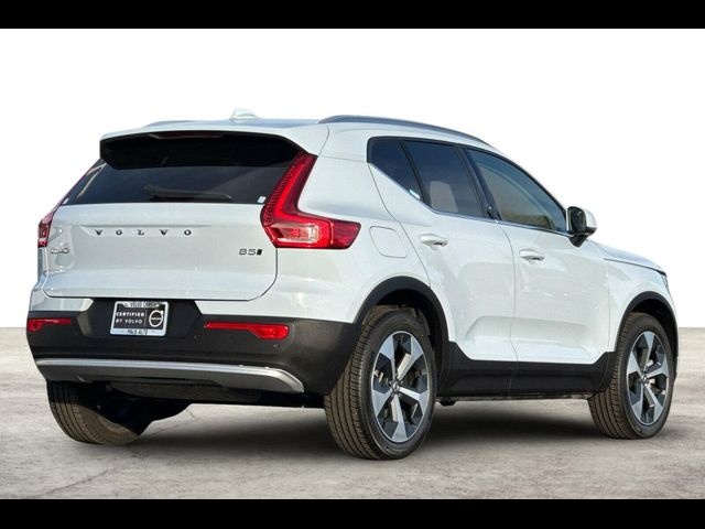 2024 Volvo XC40 Plus Bright Theme