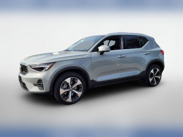 2024 Volvo XC40 Plus Bright Theme