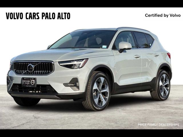 2024 Volvo XC40 Plus Bright Theme