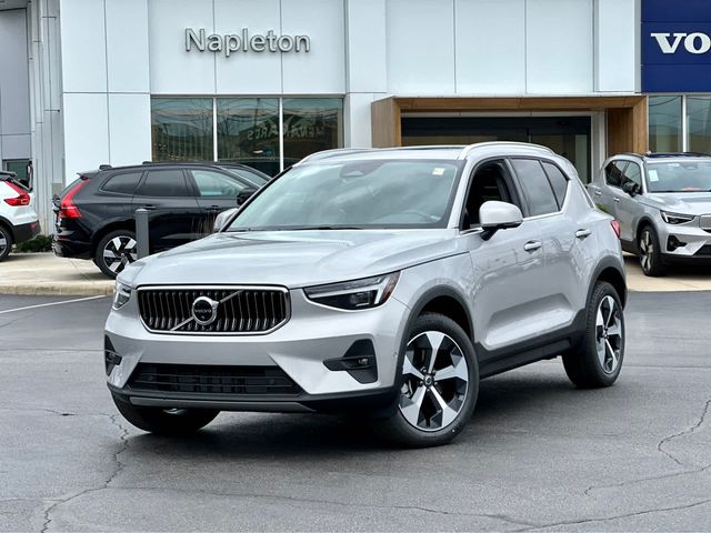 2024 Volvo XC40 Plus Bright Theme