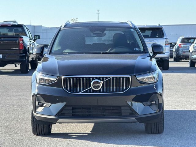 2024 Volvo XC40 Plus Bright Theme