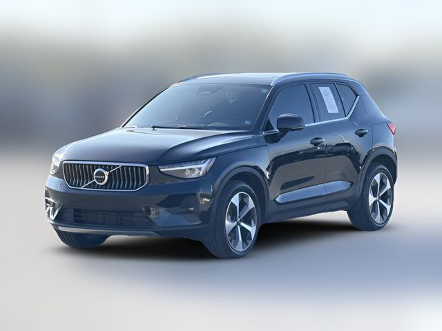 2024 Volvo XC40 Plus Bright Theme