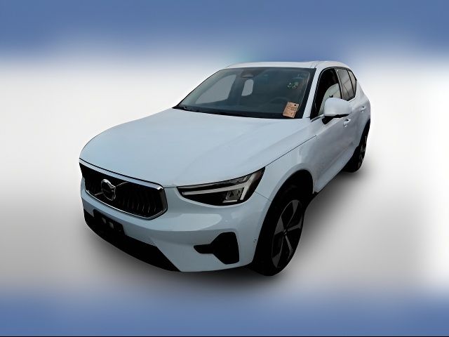 2024 Volvo XC40 Plus Bright Theme