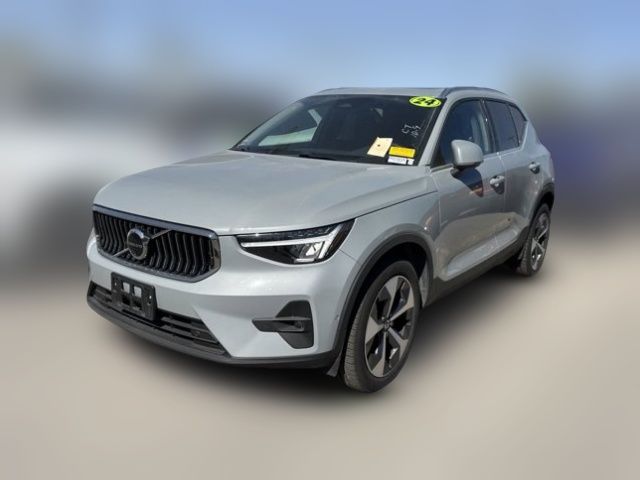 2024 Volvo XC40 Plus Bright Theme