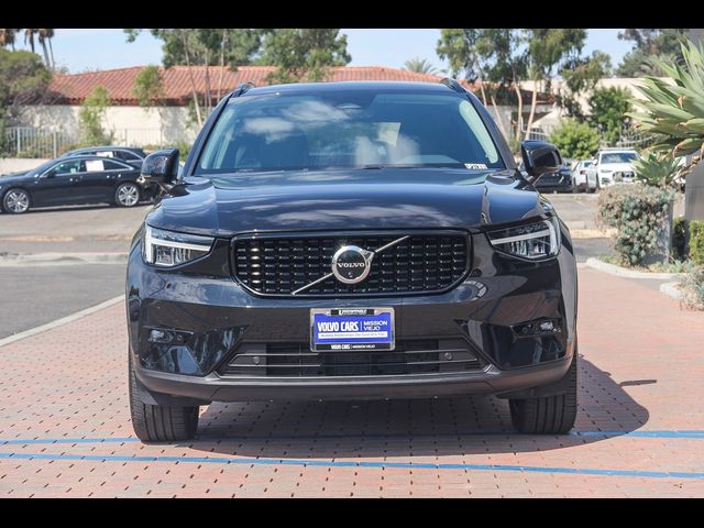 2024 Volvo XC40 Plus Dark Theme