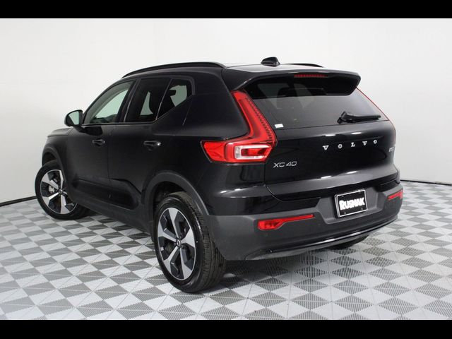 2024 Volvo XC40 Plus Dark Theme