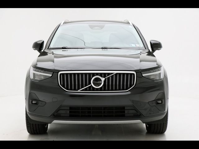 2024 Volvo XC40 Ultimate Bright Theme