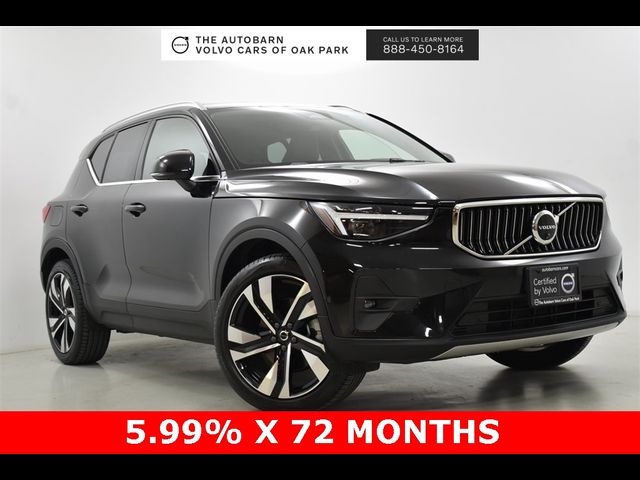 2024 Volvo XC40 Ultimate Bright Theme