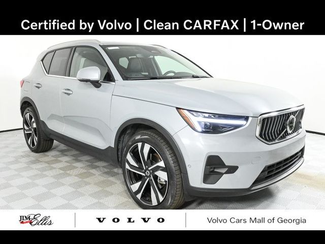 2024 Volvo XC40 Ultimate Bright Theme