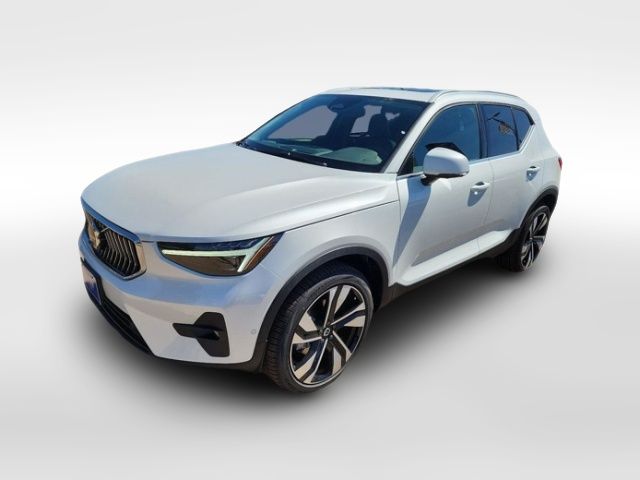 2024 Volvo XC40 Ultimate Bright Theme