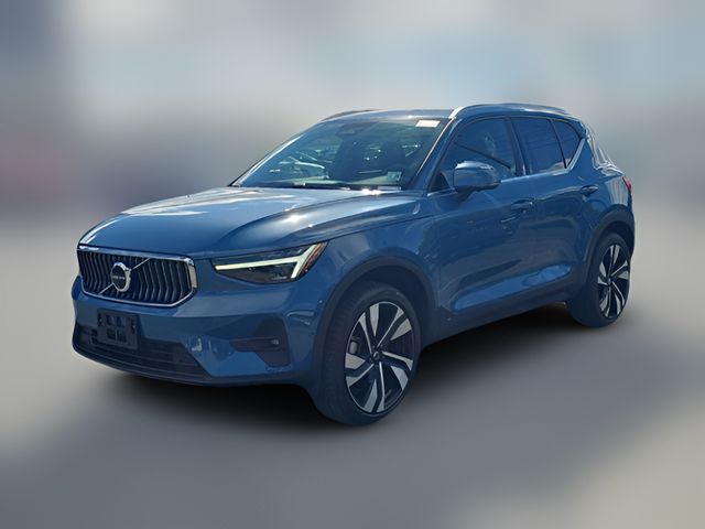 2024 Volvo XC40 Ultimate Bright Theme