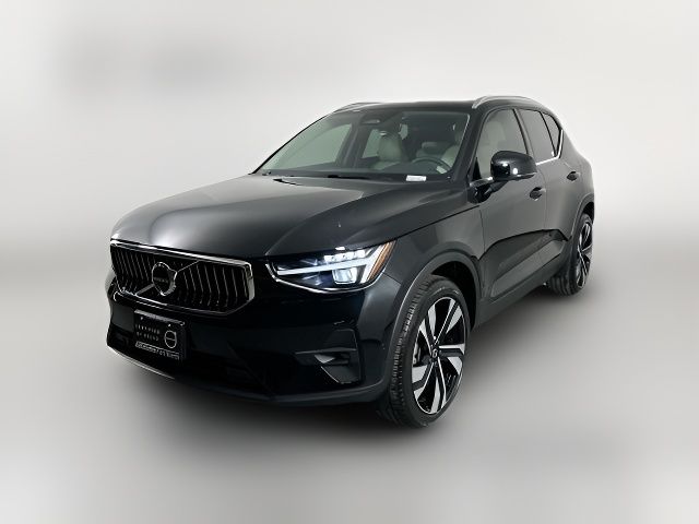 2024 Volvo XC40 Ultimate Bright Theme