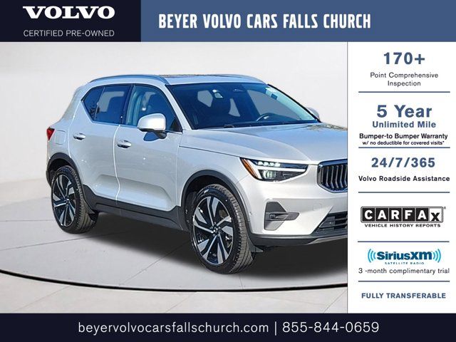 2024 Volvo XC40 Ultimate Bright Theme