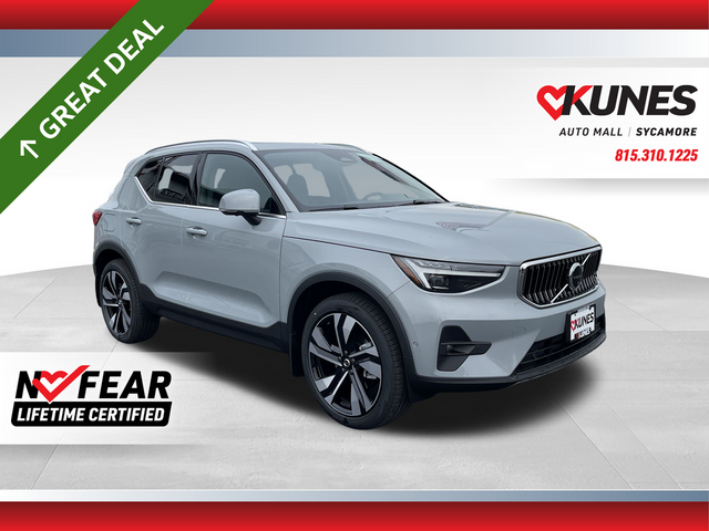 2024 Volvo XC40 Ultimate Bright Theme