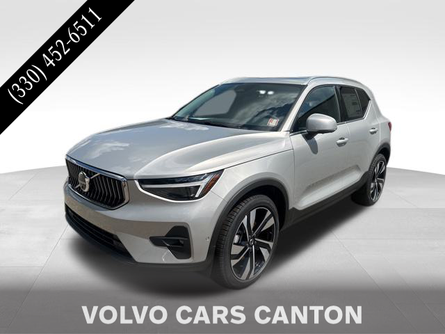 2024 Volvo XC40 Ultimate Bright Theme