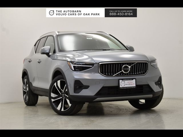 2024 Volvo XC40 Ultimate Bright Theme