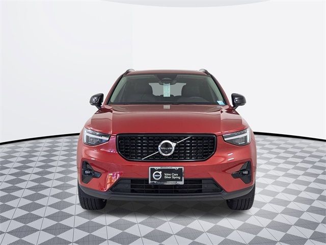 2024 Volvo XC40 Ultimate Dark Theme