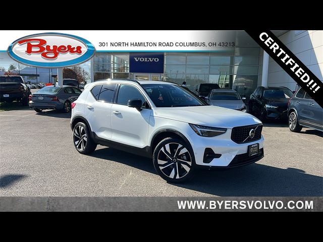 2024 Volvo XC40 Ultimate Dark Theme