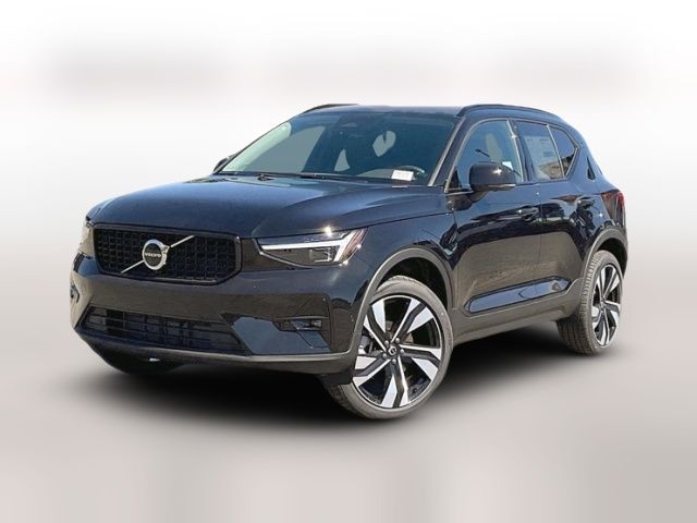 2024 Volvo XC40 Ultimate Dark Theme