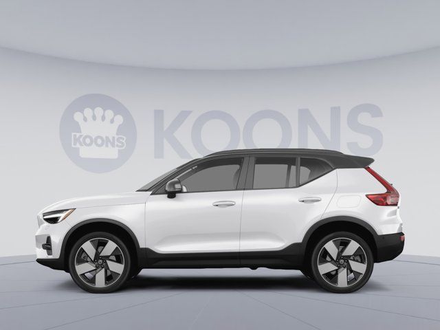 2024 Volvo XC40 Ultimate Dark Theme