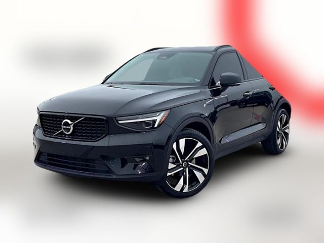 2024 Volvo XC40 Ultimate Dark Theme
