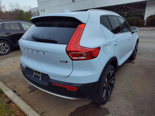 2024 Volvo XC40 Ultimate Bright Theme