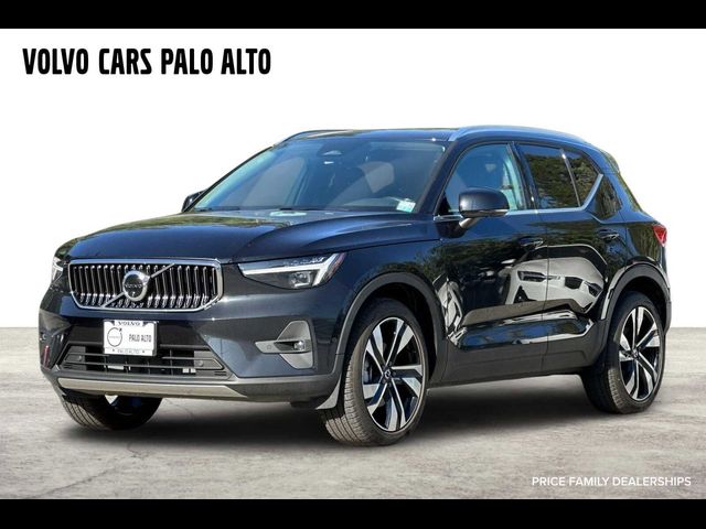 2024 Volvo XC40 Ultimate Bright Theme