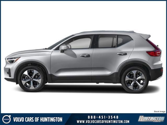 2024 Volvo XC40 Ultimate Bright Theme