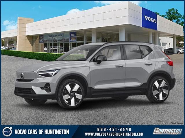 2024 Volvo XC40 Ultimate Bright Theme