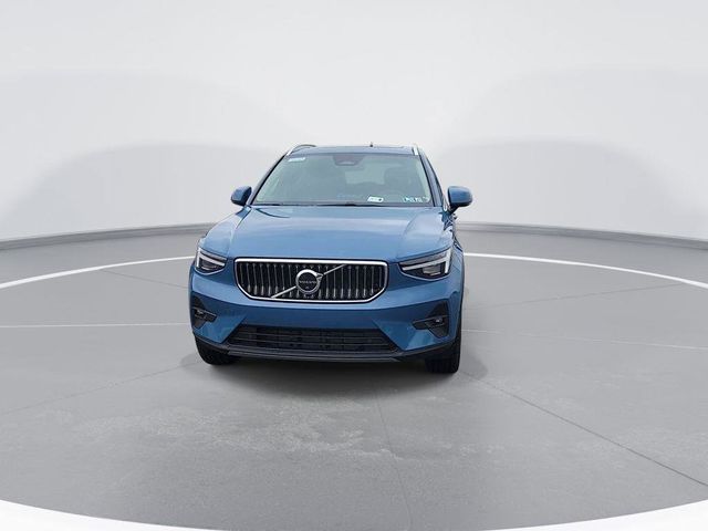 2024 Volvo XC40 Ultimate Bright Theme