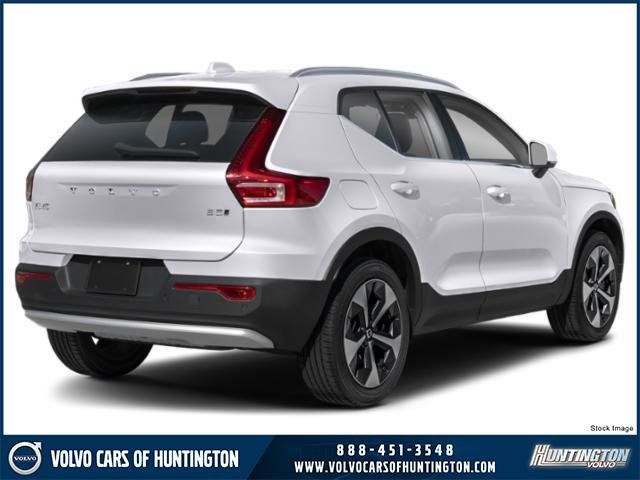 2024 Volvo XC40 Ultimate Bright Theme