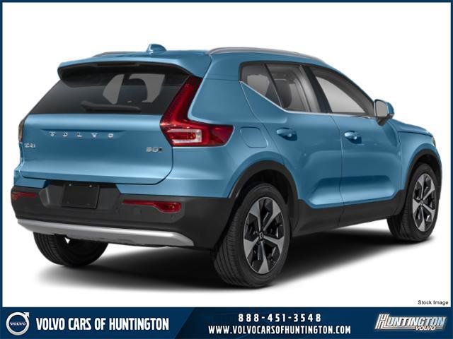 2024 Volvo XC40 Ultimate Bright Theme