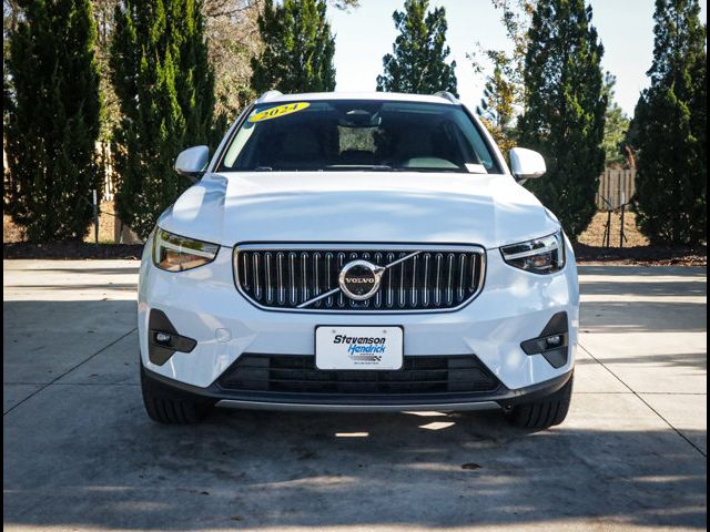 2024 Volvo XC40 Ultimate Bright Theme