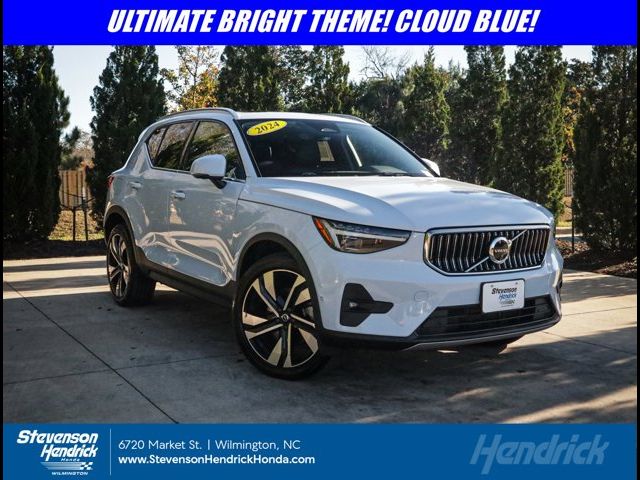 2024 Volvo XC40 Ultimate Bright Theme